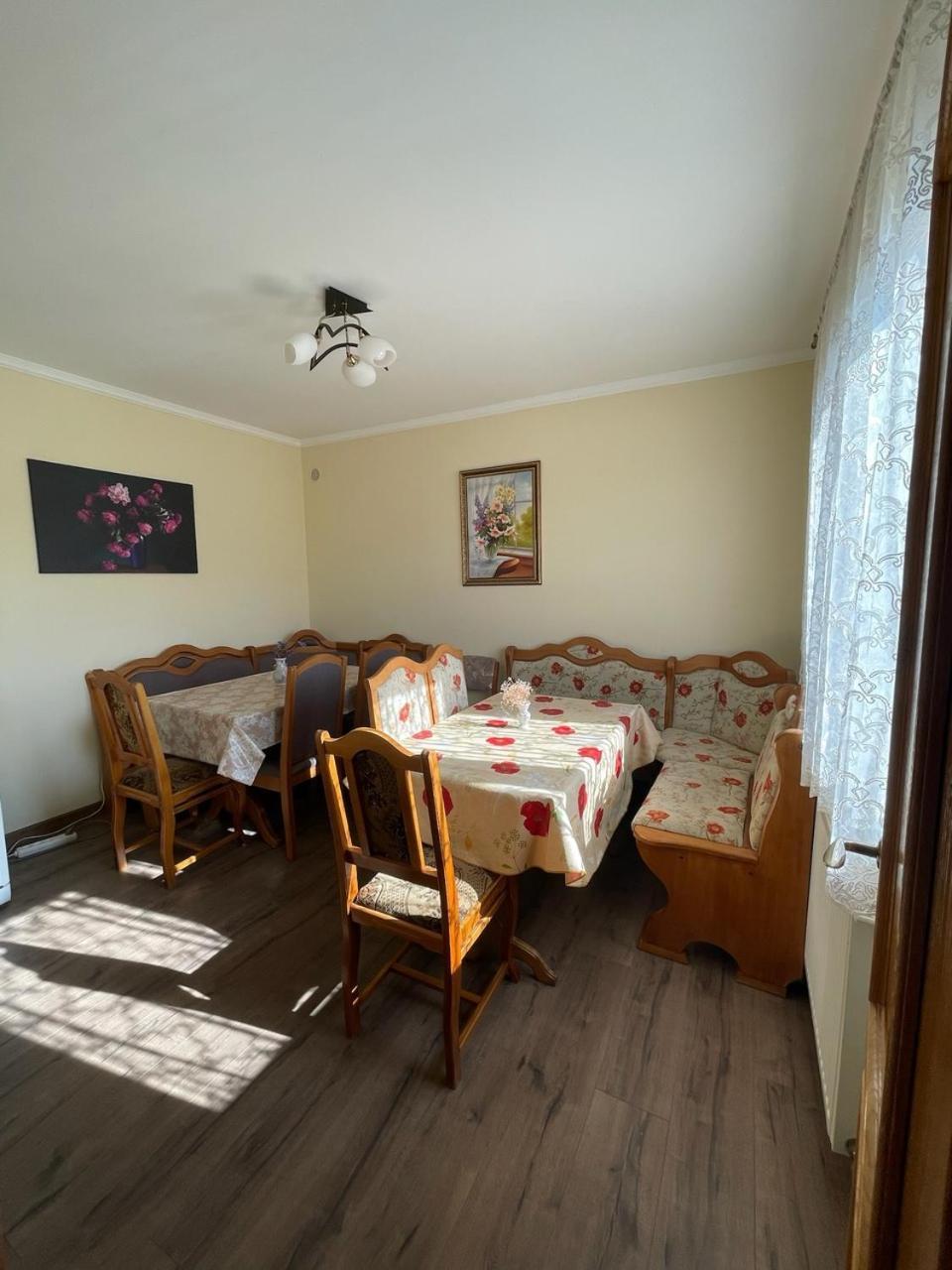 Квітковий Двір Golubinoye Exteriör bild